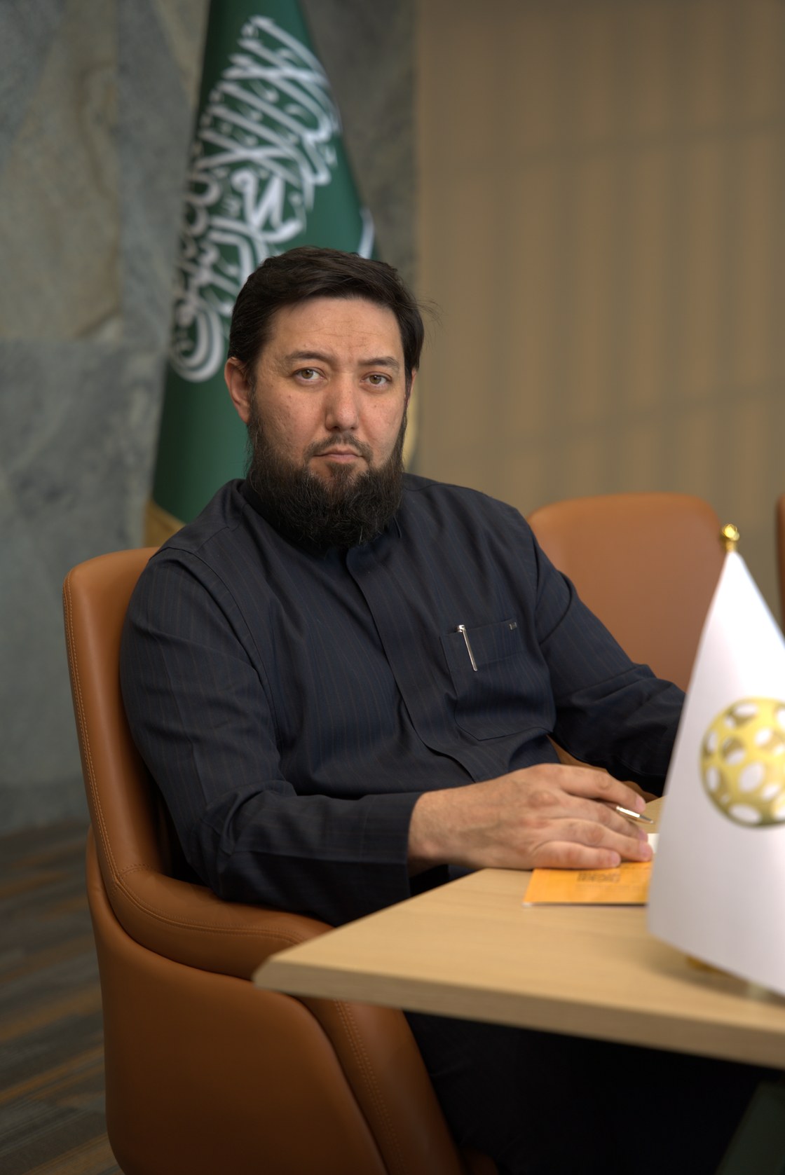 Rustam Khaitmetov receiving a partner at the office